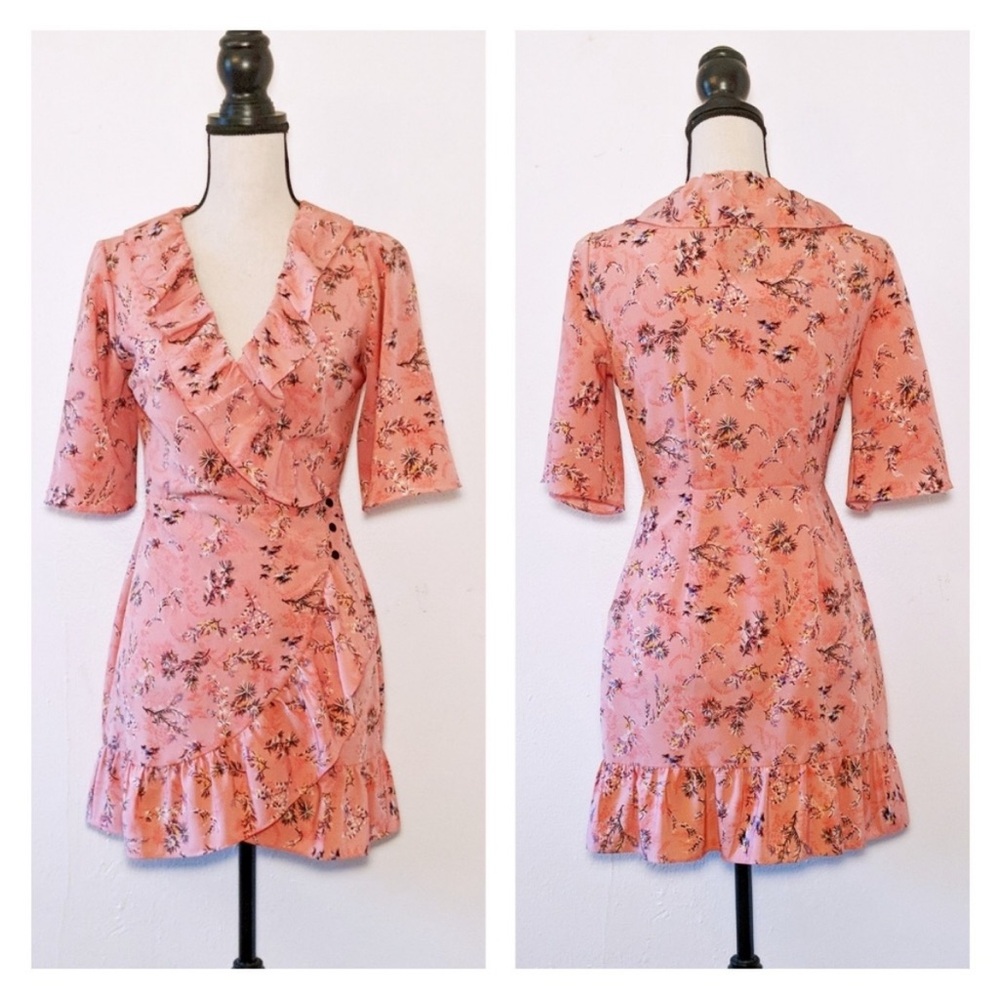 ❄️NWT Topshop Buttoned Wrap Dress